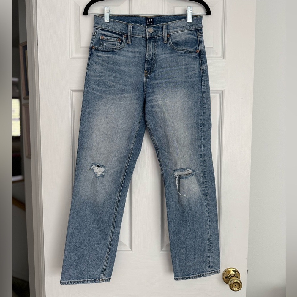 GAP High Rise Cheeky Straight Jeans with Rips - Picture 4 of 6